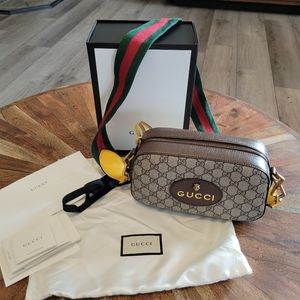 Gucci Neo Vontage GG Supreme messenger bag